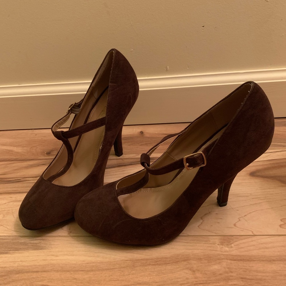Journee Collection brown suede T-strap heels